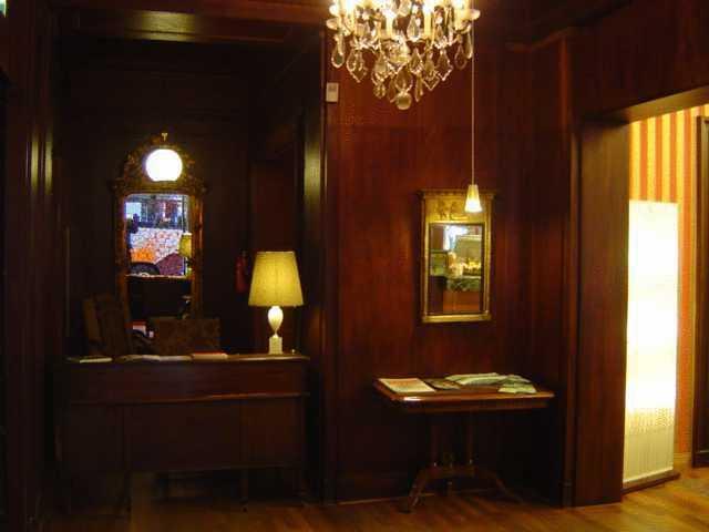 Stadt-Gut-Hotel Bogota ベルリン エクステリア 写真
