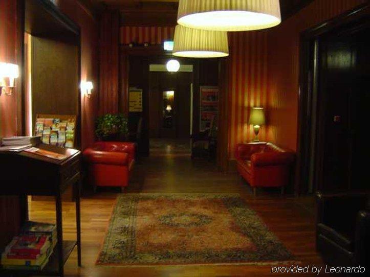 Stadt-Gut-Hotel Bogota ベルリン インテリア 写真