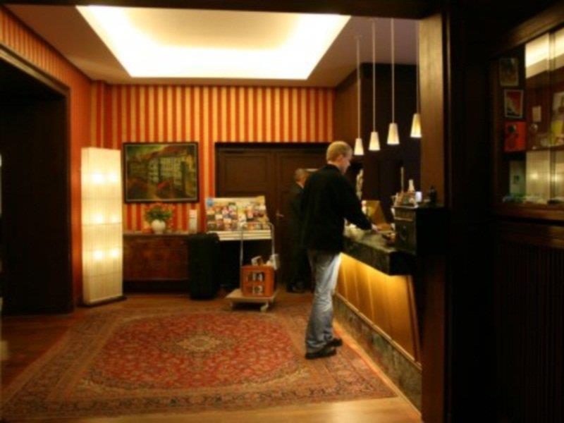 Stadt-Gut-Hotel Bogota ベルリン エクステリア 写真